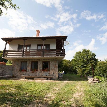 Kesta Za Gosti Cervena Yabelka Hotel Vranyantsi Esterno foto