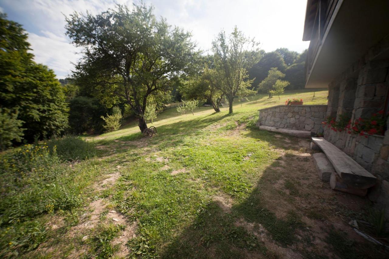 Kesta Za Gosti Cervena Yabelka Hotel Vranyantsi Esterno foto